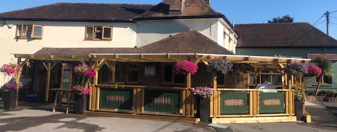 Greyhound Inn Winterborne Kingston Exterior foto